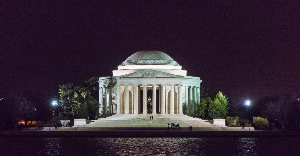 Don't Miss the Monuments at Night during Your Next Business Trip in DC
